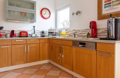 Alignan-du-Vent Villa | Beautiful private villa for 8 people with private pool, WIFI, A/C, TV and terrace