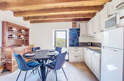 Labastide-Murat Villa | Beautiful private villa for 4 guests with TV, terrace, pets allowed and panoramic view