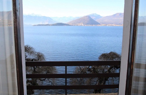 Laveno House | Beautiful private villa for 7 people with WIFI, TV, terrace and parking