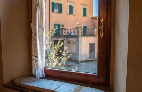 Pergine Valdarno House | Beautiful private villa for 4 guests with A/C, WIFI, patio and pets allowed, close to Arezzo