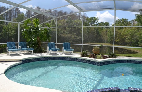 Chatham Park Villa | Beautiful private 3 bed villa with spa and amazing south facing lake view