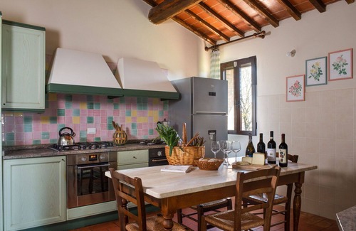 Bucine Villa | Beautiful private villa for 24 people with WIFI, A/C, private pool, TV, patio and panoramic view