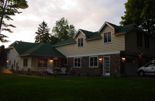 Manistee House | Beautiful Private Lake Michigan Beach House