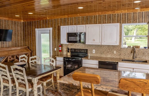 Howell House | Beautiful Private Updated Farmhouse