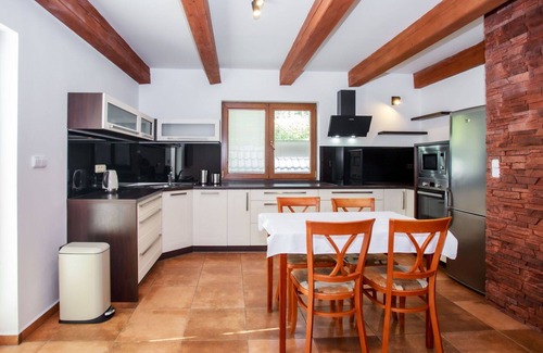 Zabovresky House | Beautiful private villa for 4 guests with WIFI, TV and terrace