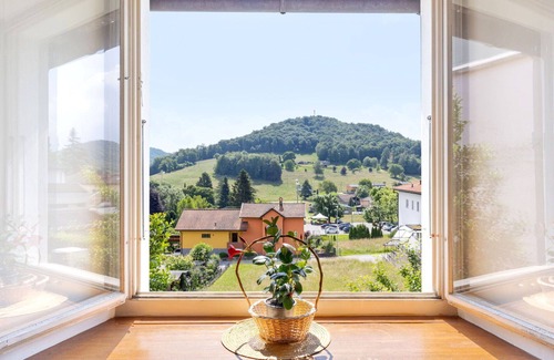 Novaggio House | Beautiful private villa for 6 guests with TV and patio