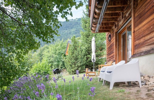Ovronnaz House | Beautiful private villa for 6 people with WIFI, TV, balcony, pets allowed and panoramic view