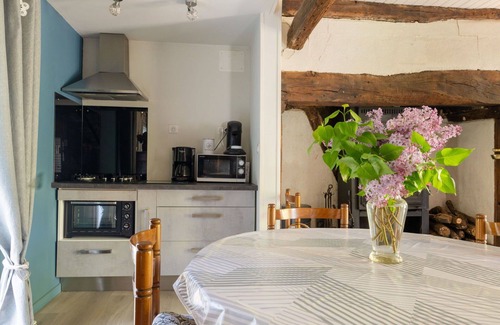 Teyssieu House | Beautiful private villa for 4 people with TV, terrace and pets allowed