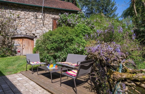 Teyssieu House | Beautiful private villa for 4 people with TV, terrace and pets allowed