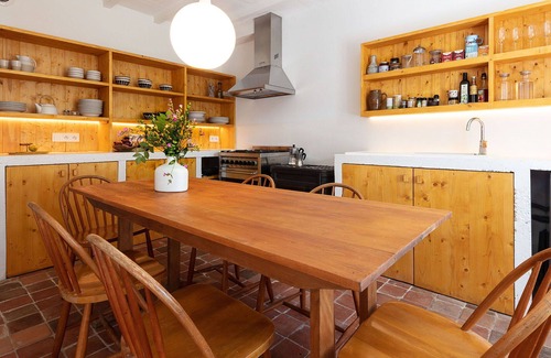 Tremeven Villa | Beautiful private villa for 6 guests with WIFI