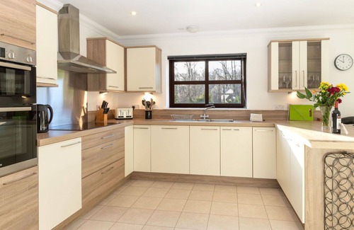 Aviemore Villa | Beautiful private villa for 8 people with WIFI, TV and patio