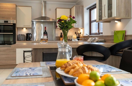 Aviemore Villa | Beautiful private villa for 8 people with WIFI, TV and patio