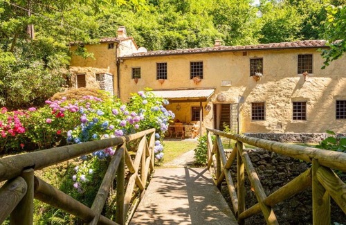 Marliana Villa | Beautiful private villa for 5 people with WIFI, private pool, TV, veranda and panoramic view