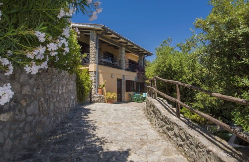 Ansedonia Villa | Beautiful private villa for 11 people with WIFI, TV, terrace and pets allowed