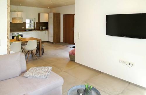 Hofstetten House | Beautiful private villa for 4 guests with WIFI, A/C, TV and patio