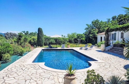 Cogolin Villa | Beautiful private villa for 4 people with WIFI, private pool, A/C, TV, terrace and panoramic view