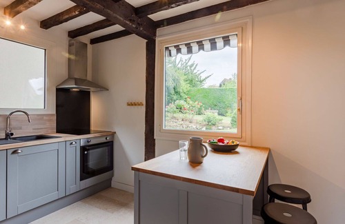 Touques Villa | Beautiful private villa for 9 guests with WIFI, TV, terrace and pets allowed