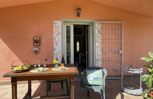 Costa dʼOneglia House | Beautiful private villa for 4 guests with A/C, WIFI, TV, patio and pets allowed