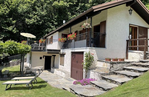 Trarego Viggiona House | Beautiful private villa for 4 people with WIFI, TV, terrace and pets allowed