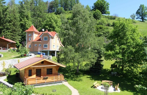 Becov nad Teplou House | Beautiful private villa for 4 people with WIFI, TV and patio