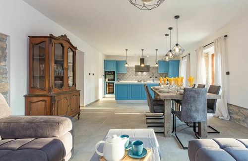 Radini House | Beautiful private villa for 8 people with WIFI, A/C, private pool, TV, terrace and pets allowed