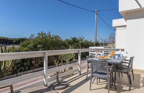 Toulon - Hyeres Villa | Beautiful private villa for 4 guests with WIFI, TV, terrace and pets allowed