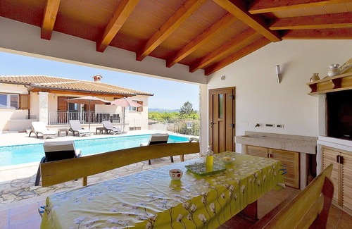 Salakovci Villa | Beautiful private villa for 10 guests with WIFI, A/C, private pool, TV, terrace and pets allowed