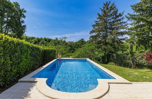 Karojba House | Beautiful private villa for 8 guests with WIFI, A/C, private pool, TV, terrace and pets allowed