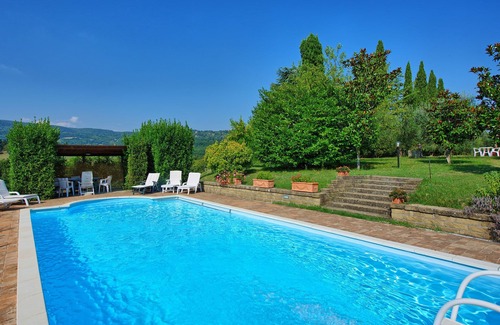 Cetona Villa | Beautiful private villa for 7 people with A/C, private pool, TV and panoramic view
