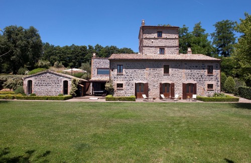 Porano Villa | Beautiful private villa for 10 guests with private pool, A/C, WIFI, TV and patio