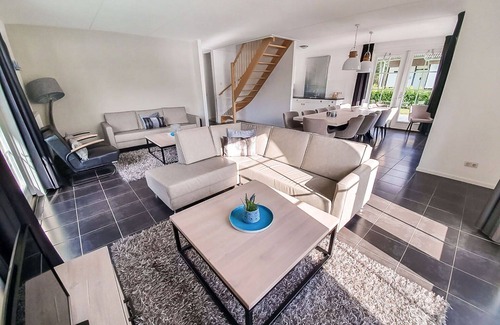 Susteren House | Beautiful private villa for 14 guests with WIFI, pool, TV and terrace