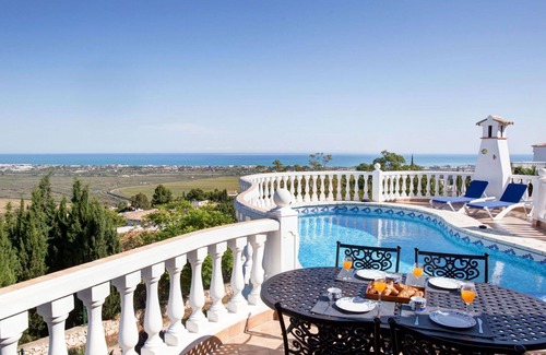 Monte Pego Villa | Beautiful private villa with A/C, WIFI, private pool, TV, terrace, pets allowed and panoramic view