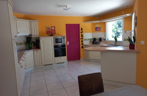 Lannion Villa | Beautiful property 180m² - 10 pers -Côte de Granit Rose, sandy beach