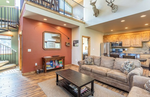 Old Station Cabin | Beautiful retreat on Hat Creek, Fishing, Firepits and BBQ's