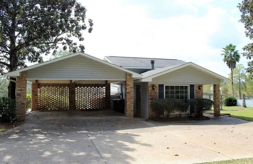 Gautier House | Beautiful River Home