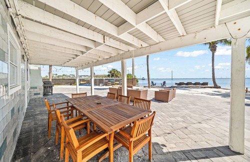 Orlando Beach Condo | Beautiful Riverfront Villa W/Private Beach Access, Fire Pit, & BBQ Grills 🩴🌊