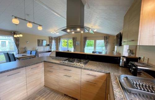 Rockcliffe House | Beautiful Spacious Lodge in Kippford Country Park Pass the Keys