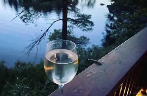 Selwyn Cottage | Beautiful Stoney Lake Cottage