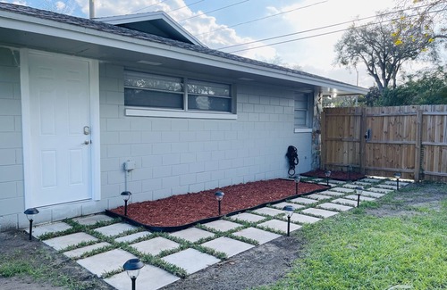 Conway Apartment | Beautiful Studio near Int. Drive, Disney & Airport.