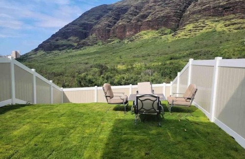 Makaha Valley Apartment | Beautiful Studio Nestled in the Mountains of Makaha Valley