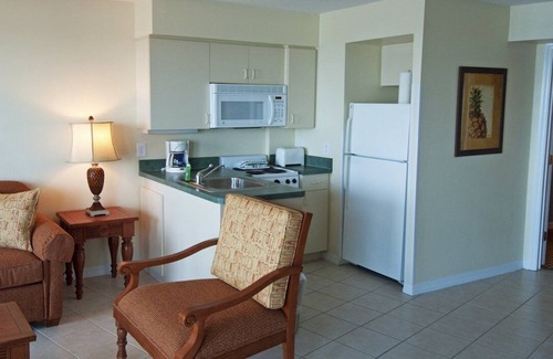 Bostroms Apartment | Beautiful studio unit at resort, sleeps 4