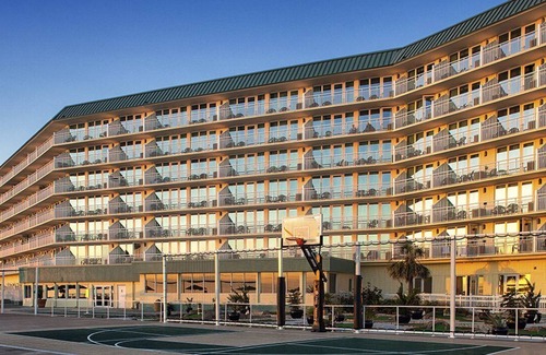 Bostroms Apartment | Beautiful studio unit at resort, sleeps 4
