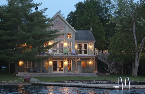 Muskoka Lakes Cottage | Beautiful Sunset-Facing 6-Bedroom Cottage & Boathouse on Central Lake Rosseau