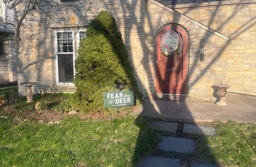 Wauwatosa House | Beautiful three bedroom property located in a quiet neighborhood!