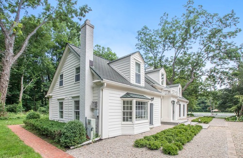 Three Oaks House | Beautiful Three Oaks Home with WiFi, Yard, Patio, Firepit, & Private Pool