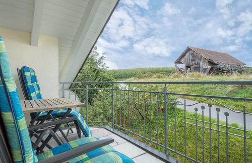 Nitzenweiler Apartment | Beautiful Top Floor Holiday Apartment "Schleinseeblick" with Lake View