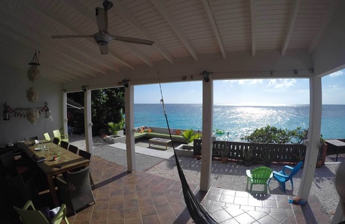 Boka Sami Villa | Beautiful tropical villa with private access to the sea