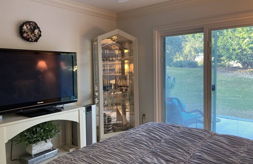 Glenbrook House | Beautiful, updated, private, contemporary “beachy” Guest suite