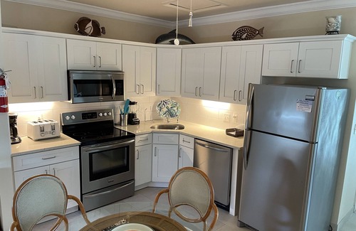Wheeland Settlement Condo | Beautiful upgraded 1 bdrm & sofa bed stunning views , pool hot tub , 2nd floor,