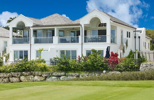 Westmoreland House | Beautiful Villa with sea and fairway views